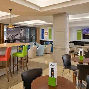 https://roissy.midi-pyreneeshotels.com